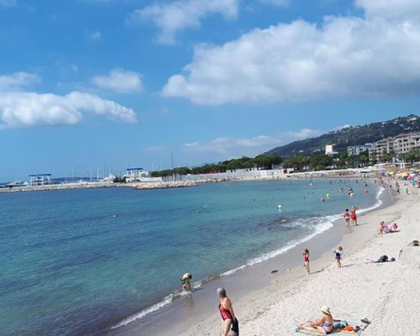Port Azur Apartment วาลูริส ภายนอก รูปภาพ