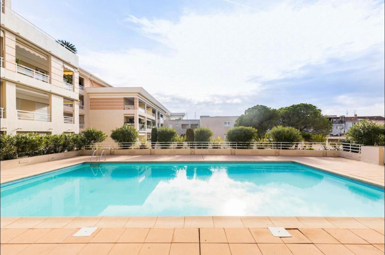 Port Azur Apartment วาลูริส ภายนอก รูปภาพ