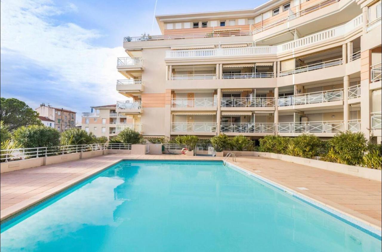 Port Azur Apartment วาลูริส ภายนอก รูปภาพ